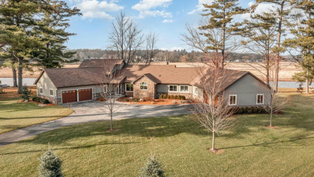 4589 N ISLAND DR, SANFORD, MI 48657 - Image 1